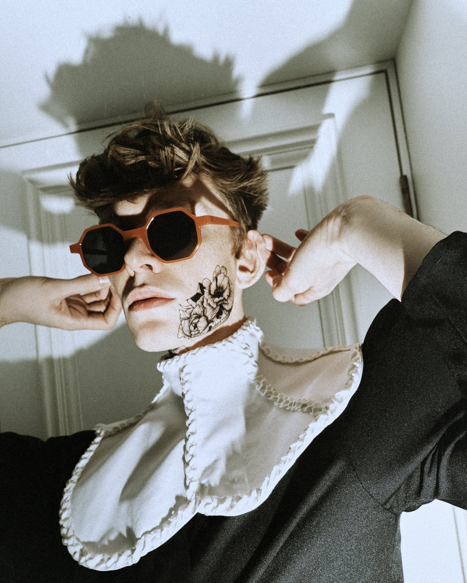 1615967233810028 look1 1 3