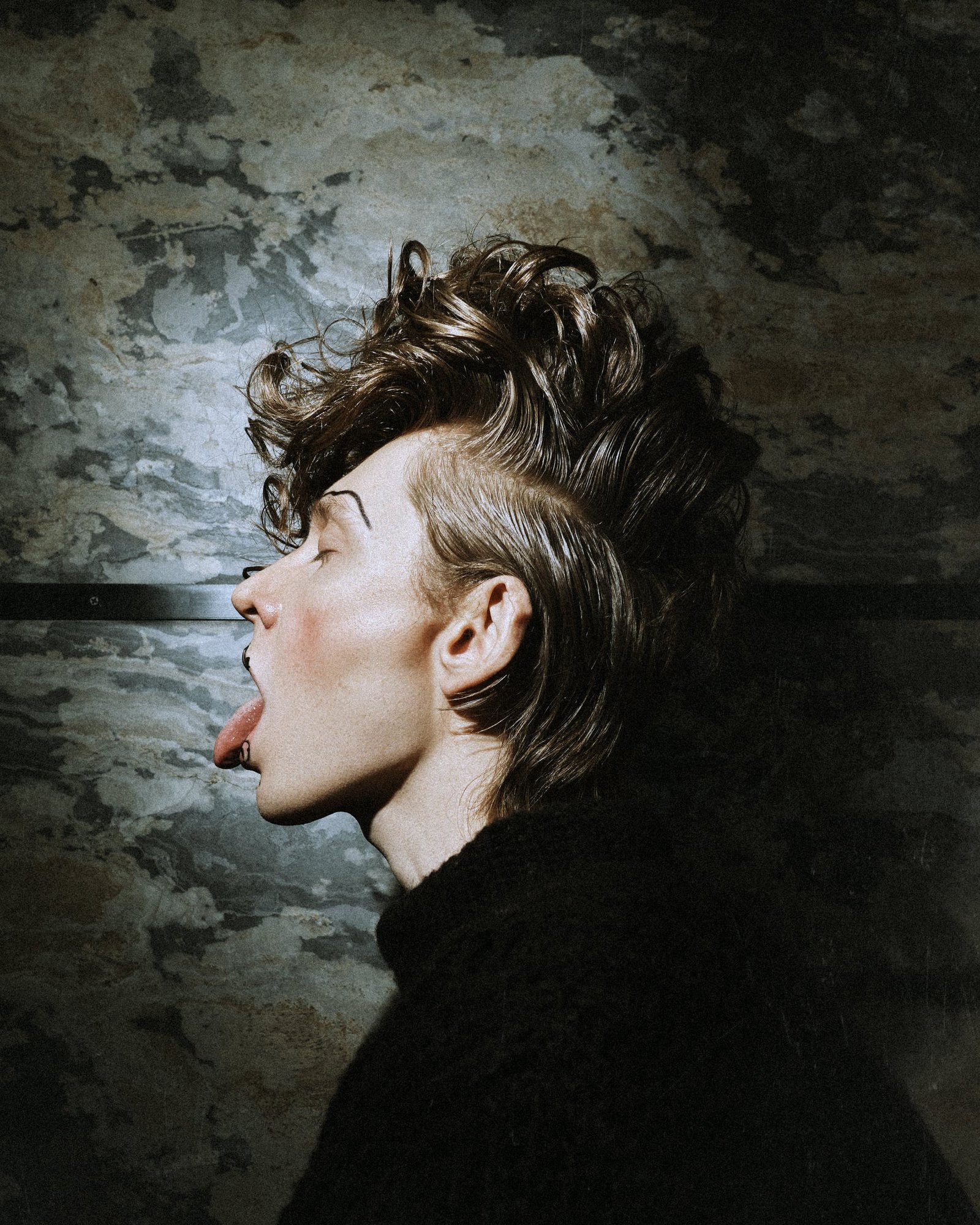 1615967510575657 look4 1