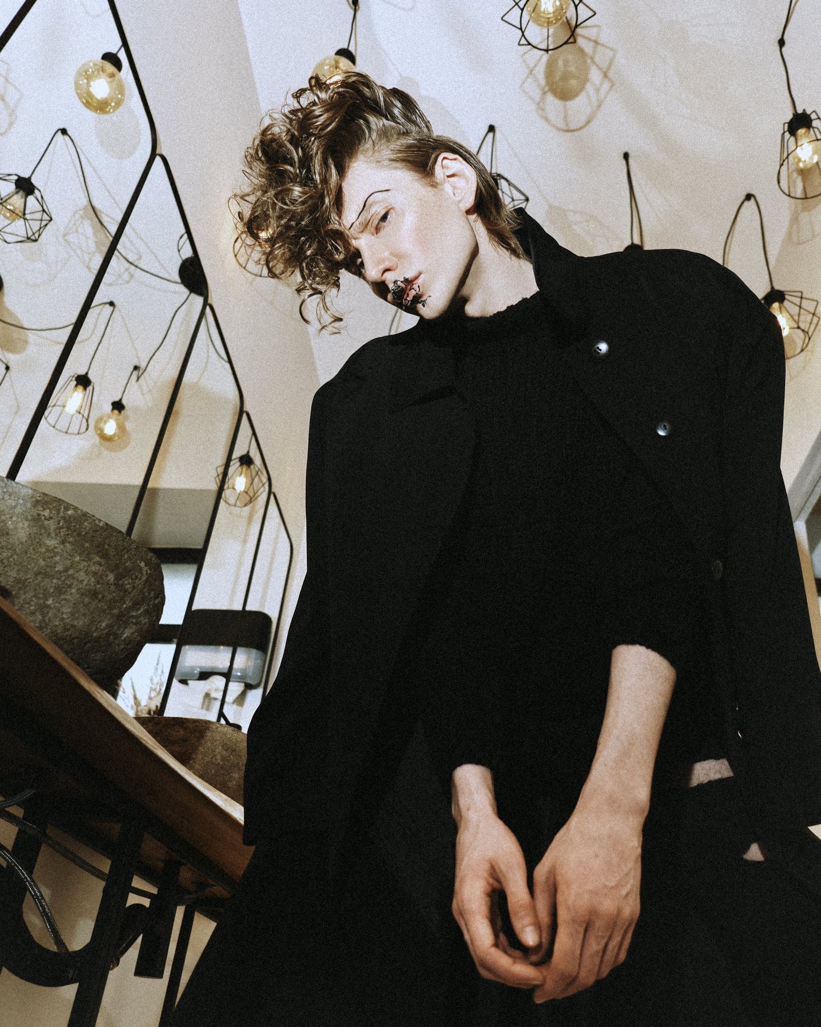 1615967520874713 look4 1 2