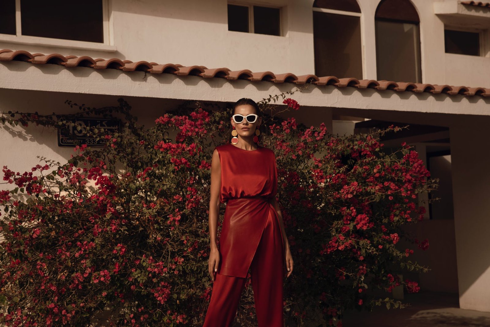 1619679902963439  look2