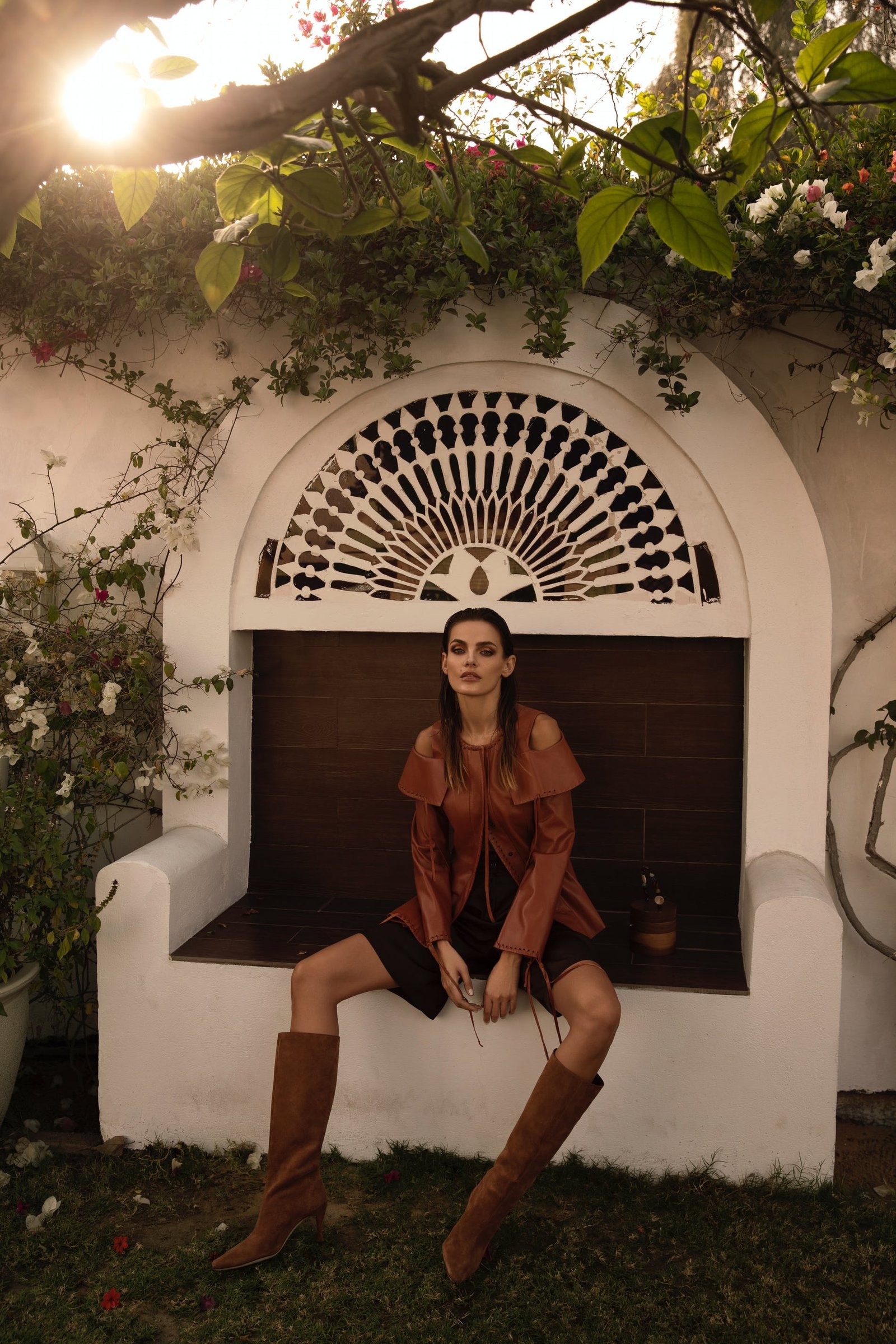 1619679956595856  look3