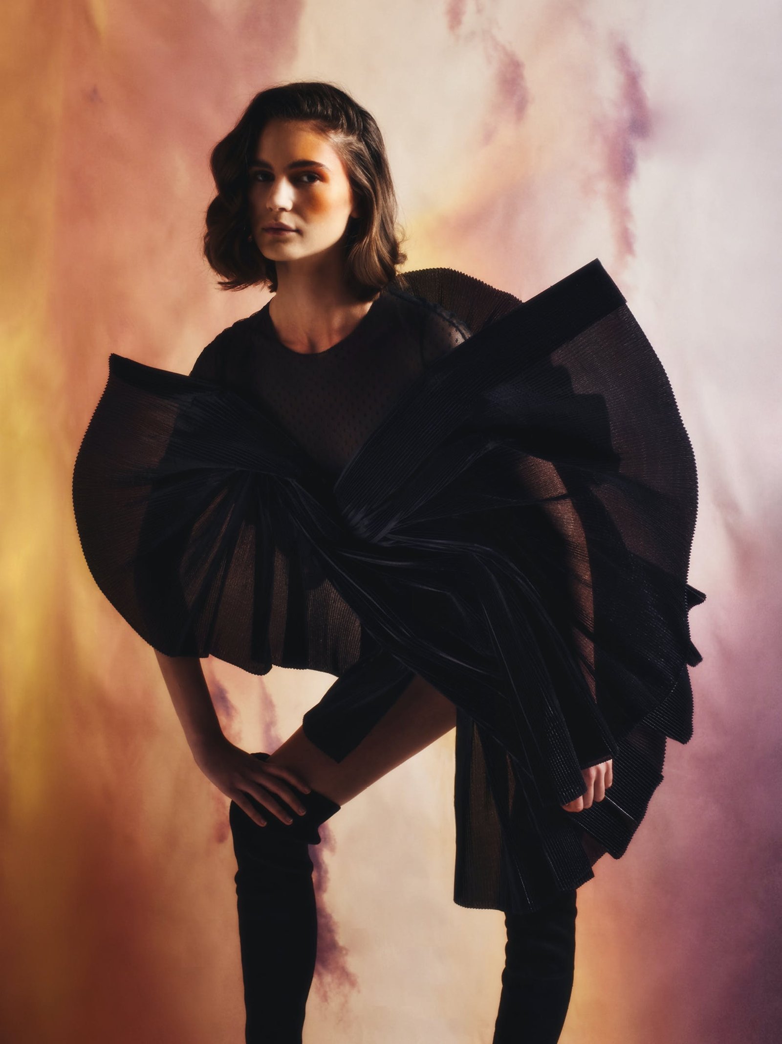 1619786697933297 2021.04.thegirlwhofellfromthesuneditorial.v1retouched look 6