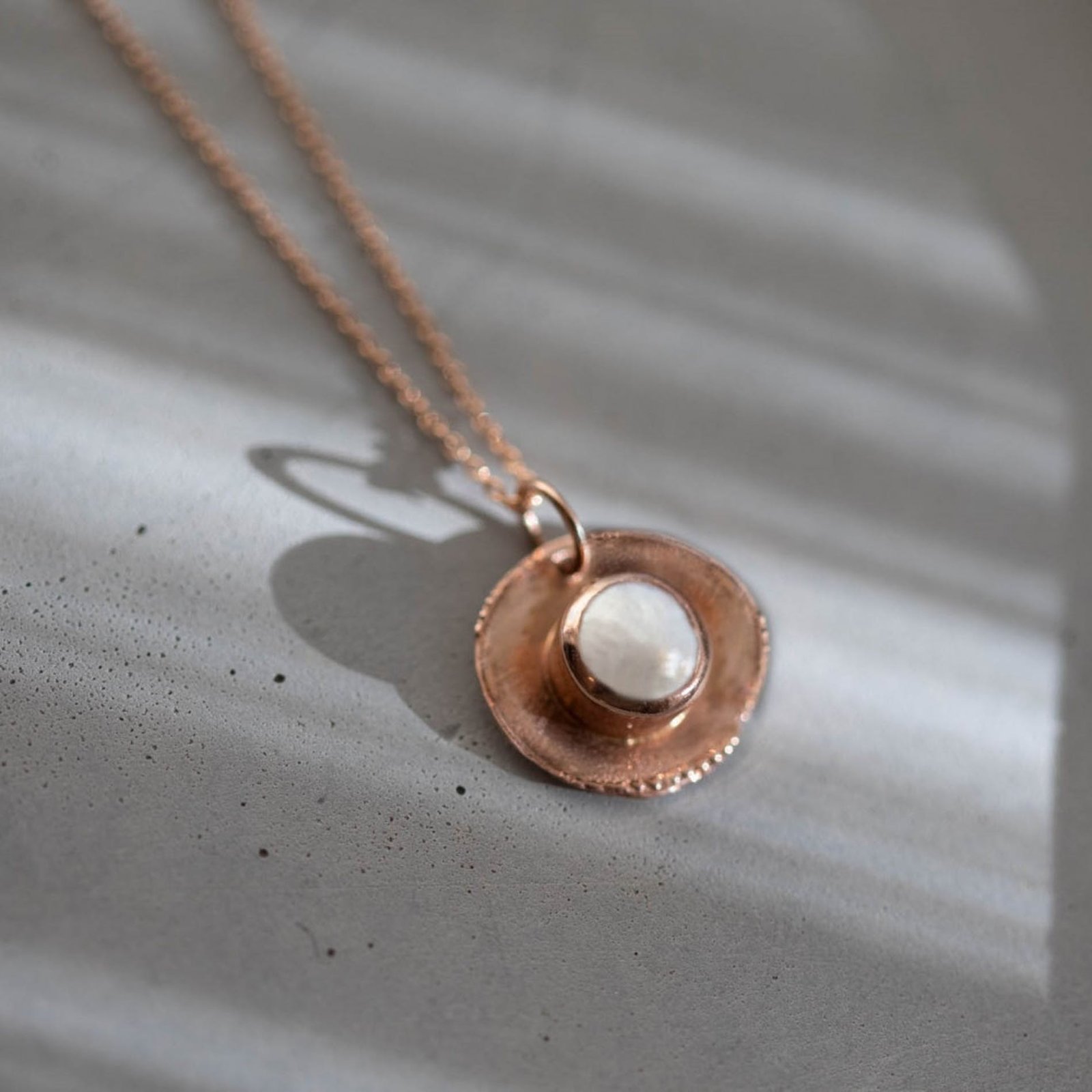 1622456666275894 pendentif perle naturelle