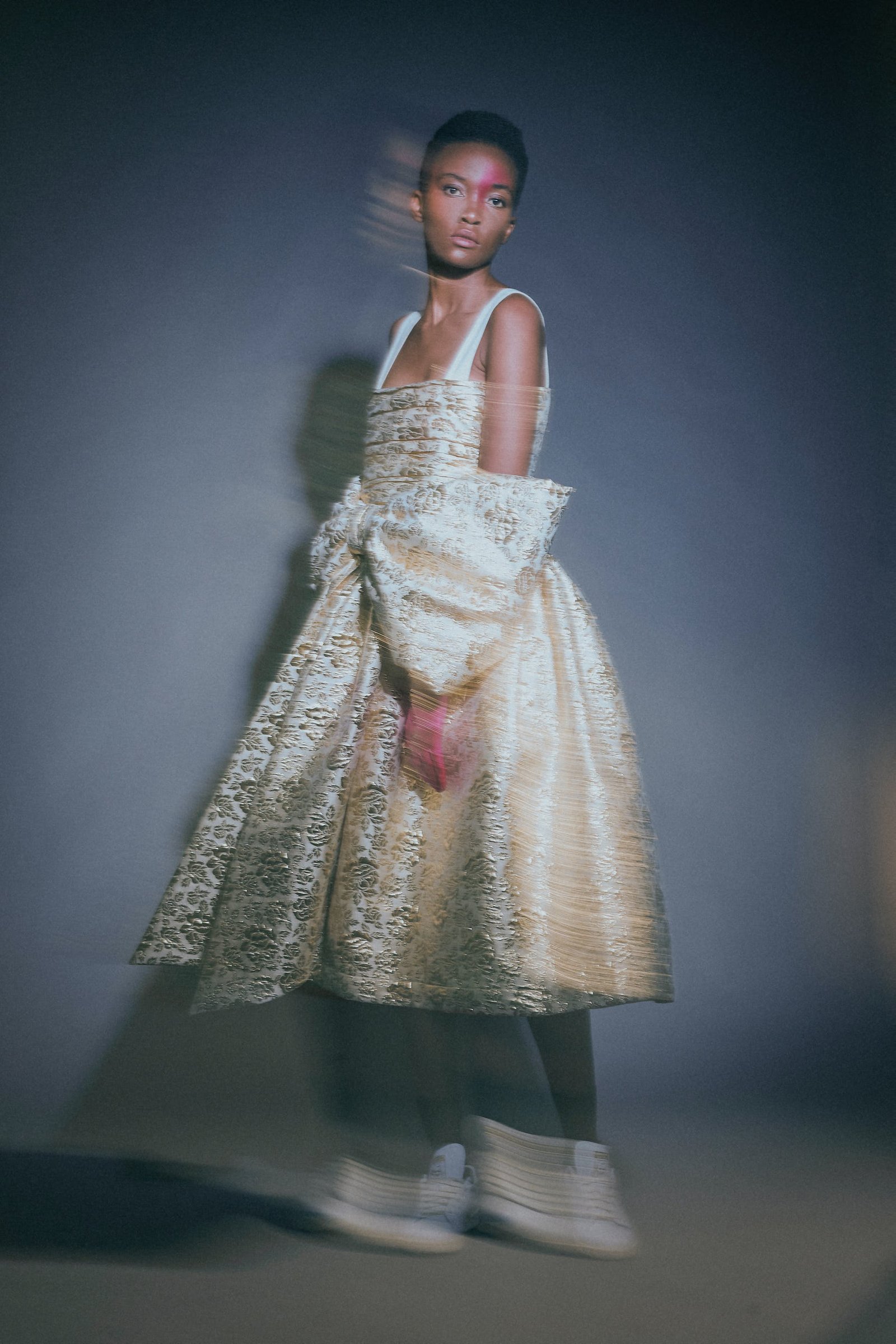 1625765556124661 light catcher editorial look7