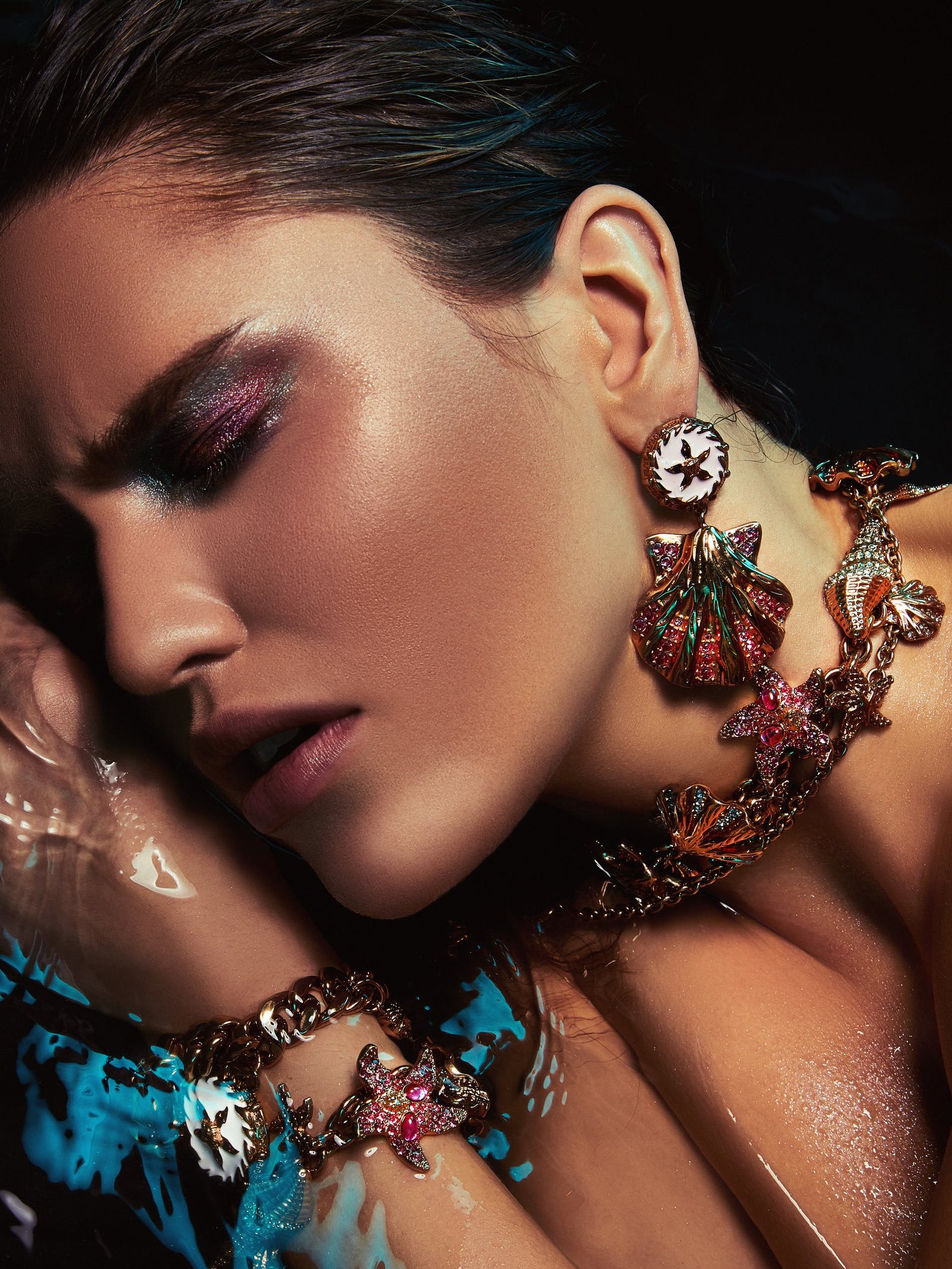 1625814012605627 look6