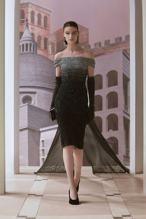 fendi-couture-look-32-1625758305.jpg