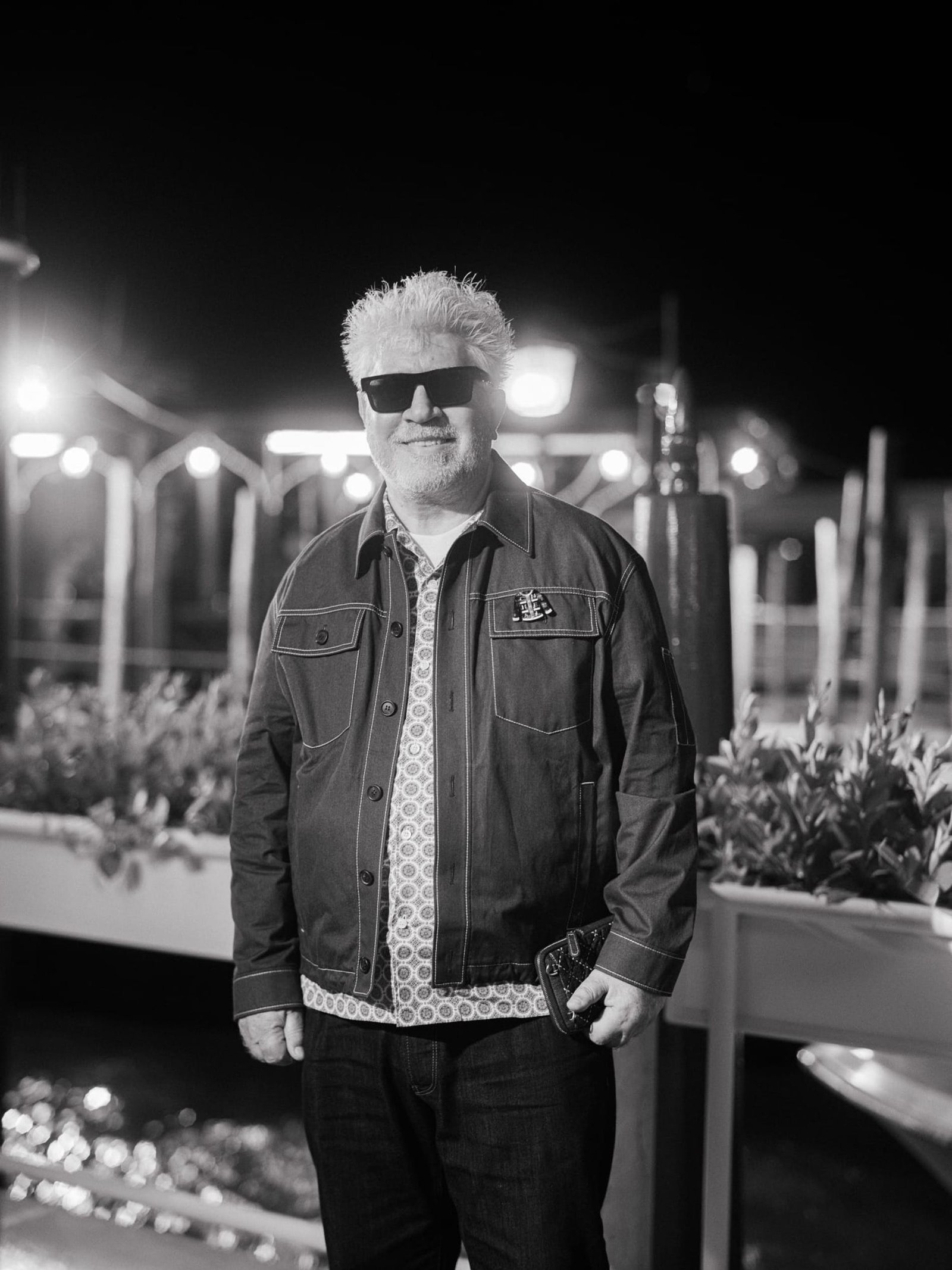 1630936613818895 chanel pedro almodovar chanel mostra di venezia 2021 ld