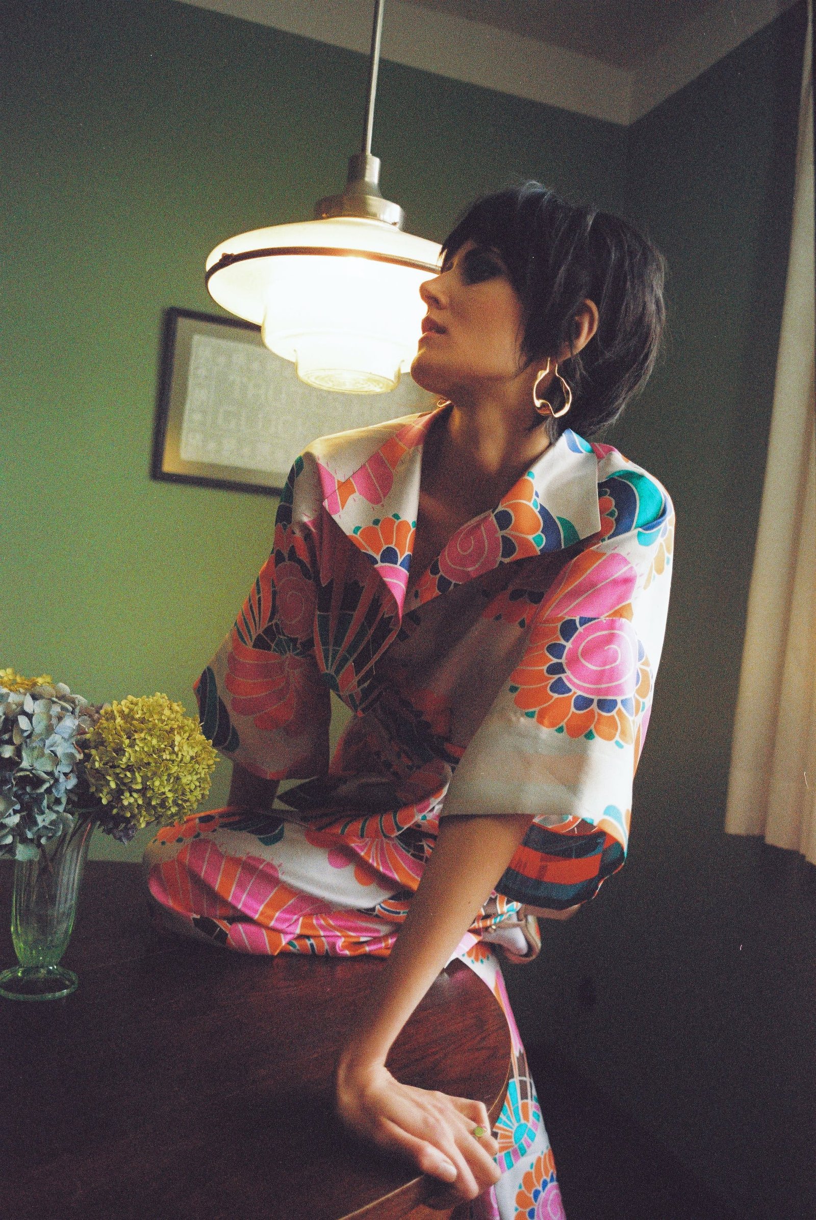 1631095696758625 look02 00050