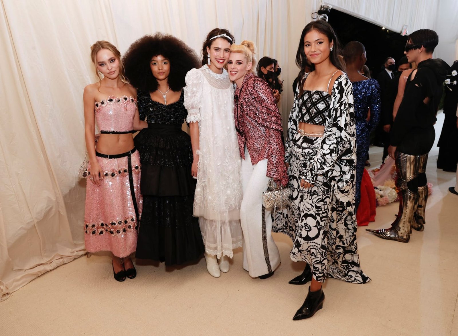 1631618947425452 chanel lily rose depp whitney peak margaret qualley kristen stewart emma raducanu chanel 2021 met gala  september 13th ld