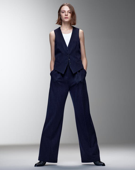 20 - Max Mara PreFall 2022.jpg