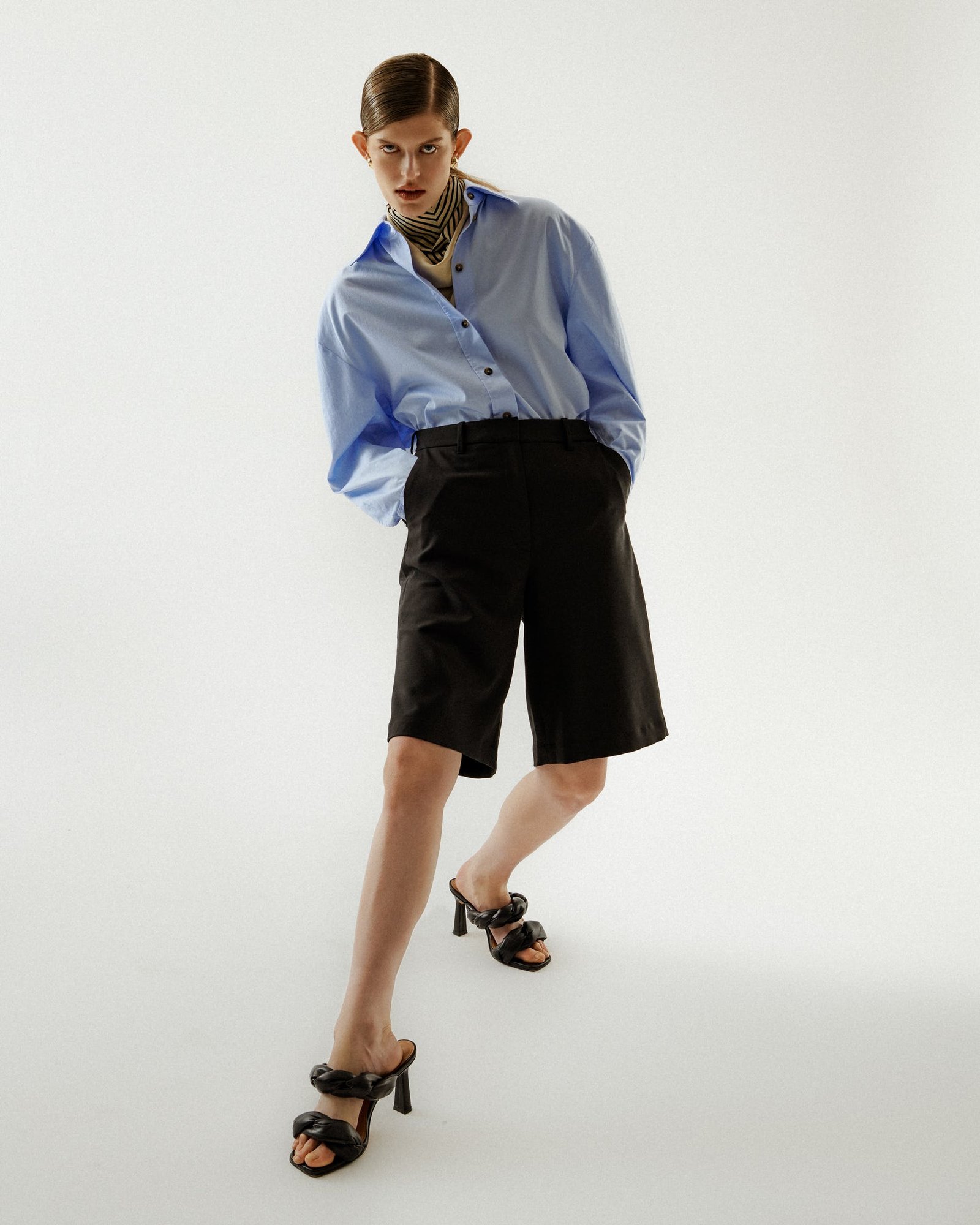 1642166715416397 outfit 02.2