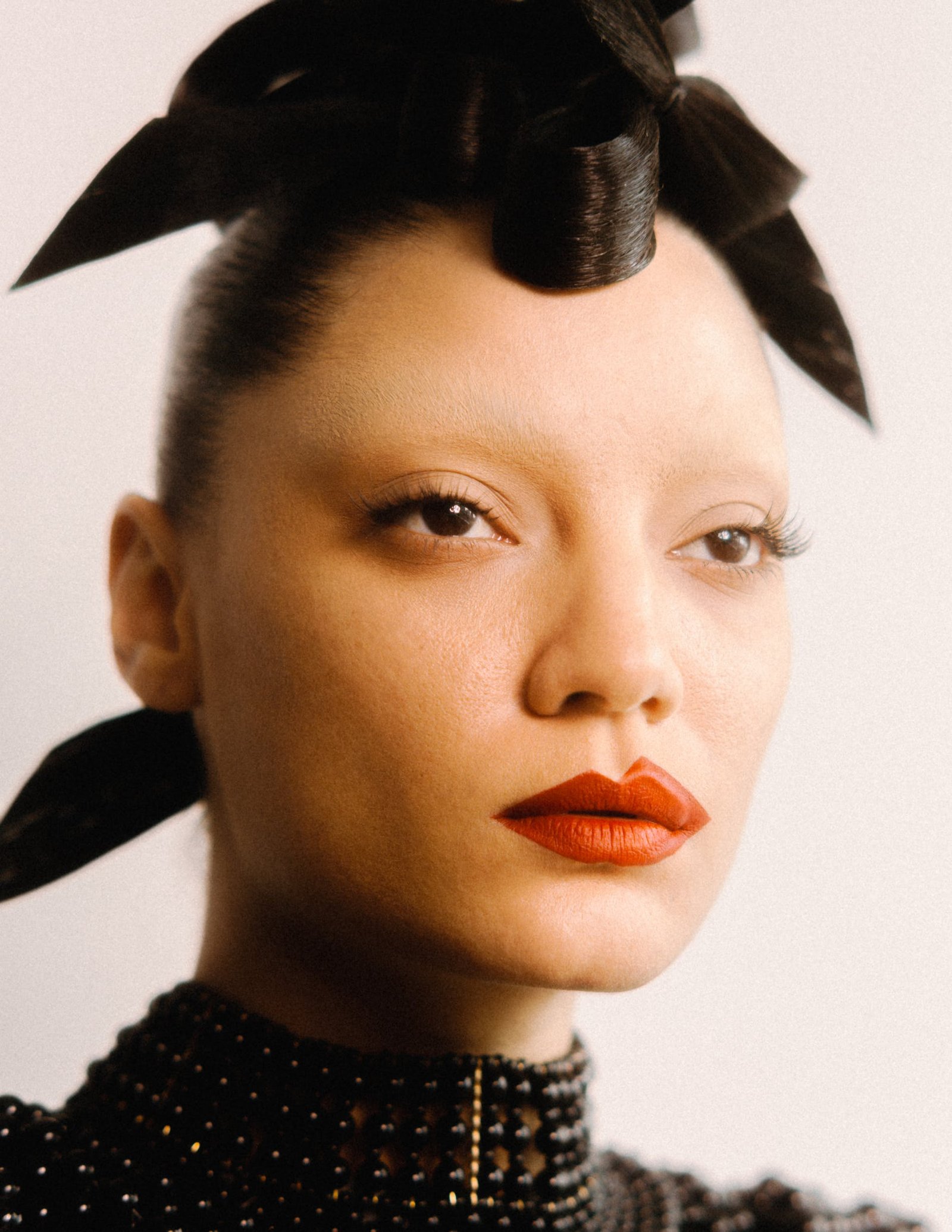 1646039746094807 look01 001