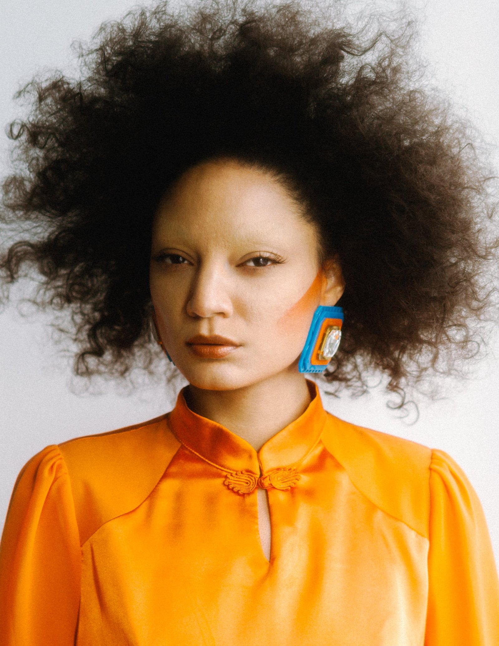 1646039812530175 look02 001