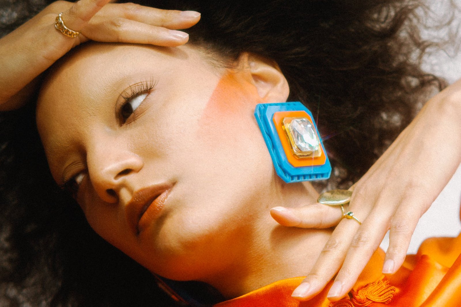 1646039812767667 look02 03