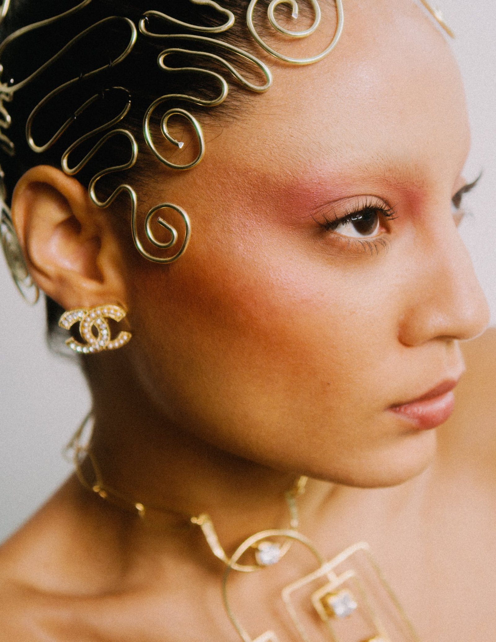 1646040105034537 look03 01