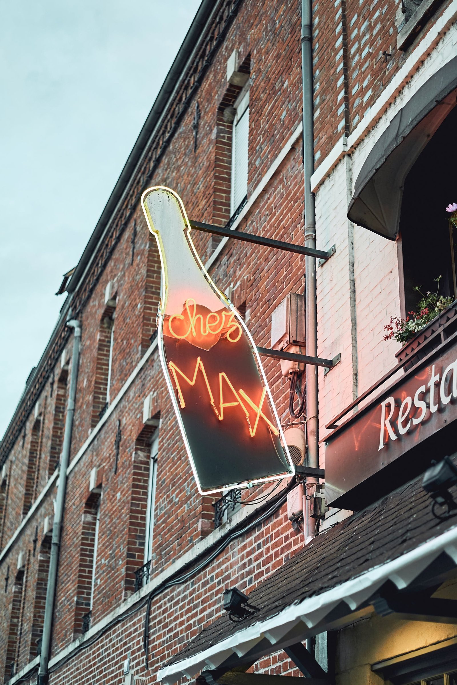 1646231742103372 lofficieldsc05280